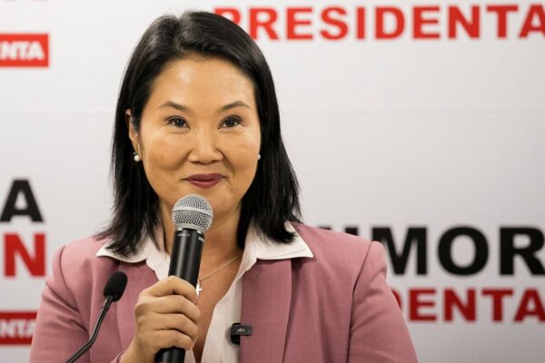 Keiko Fujimori espera proclamación oficial como primera mujer presidenta electa de Perú