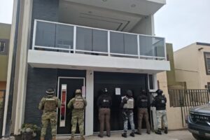 Desmantelan hangar y aseguran avioneta con cocaína en Valle de Mexicali; FGR incinera 300 kg de droga en Edomex