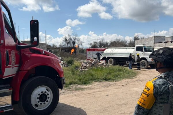 Explosión en bodega clandestina activa Plan DN-III-E y provoca evacuación de 2,000 personas en Tepeaca