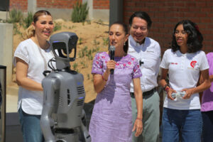 Inaugura Sheinbaum nuevo CBTIS en Tijuana; vecinos denuncian insuficiencia de espacios educativos