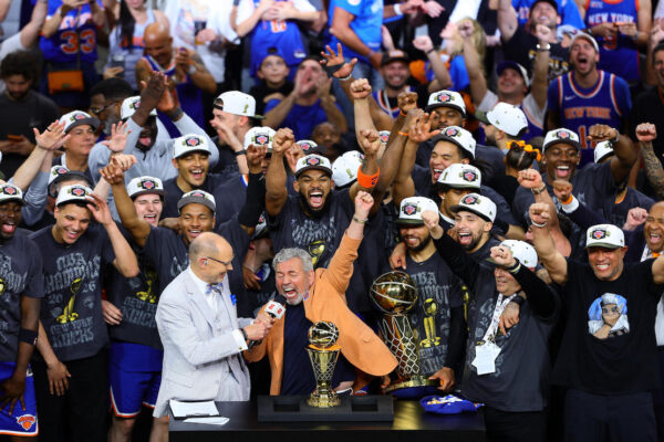 New York Knicks conquistan el campeonato de la NBA tras 53 años