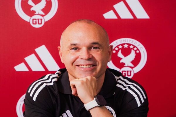 Andrés Iniesta inicia carrera como técnico en el Gulf United FC de Dubái
