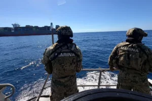 Asegura Semar 137 kilos de cocaína y detiene a cinco extranjeros en Lázaro Cárdenas