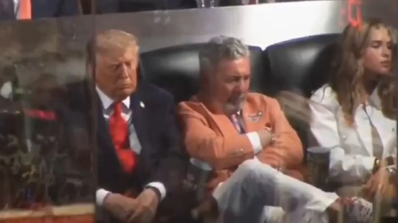 Abuchean a Trump en la NBA y captan cámaras con ojos cerrados; Casa Blanca lo niega