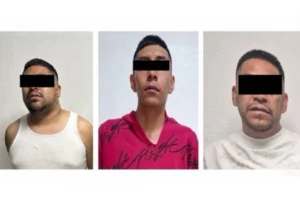 Detienen en la GAM a tres presuntos integrantes de banda de robo a casa y narcomenudeo