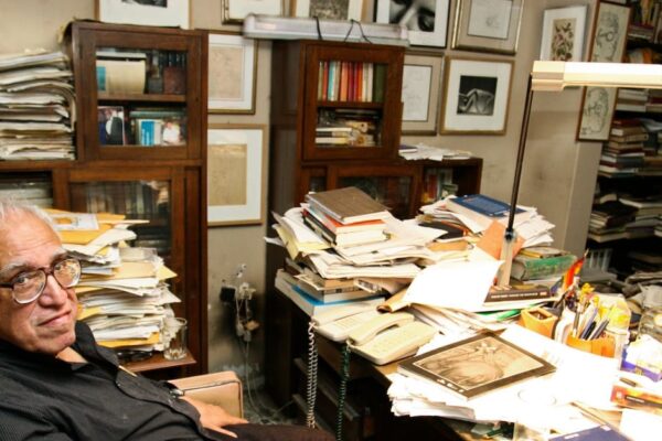 Semblanza de Carlos Monsiváis: padre de la crónica moderna en México