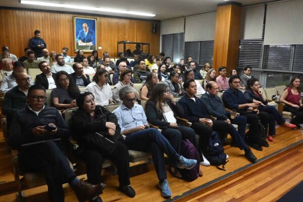 Especialistas debaten en la UNAM sobre nuevas fronteras de la política industrial