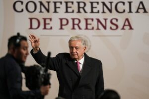 Sheinbaum y AMLO denuncian injerencia de EU y defienden a Morena ante acusaciones de vínculos con el narco