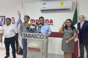 Jesús Selván pospone una semana su renuncia a la dirigencia de Morena en Tabasco