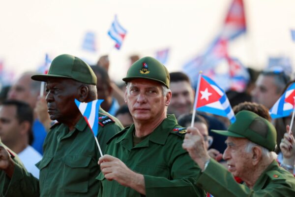 Cuba anuncia drástico paquete de reformas económicas ante crisis y presión de EE.UU.