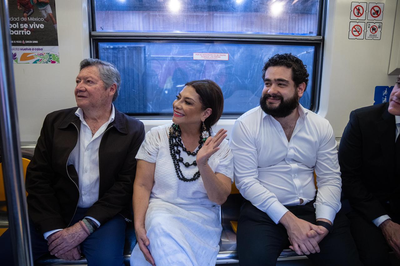 Reabren estaciones de la Línea 2 del Metro tras inversión de 2,200 millones de pesos