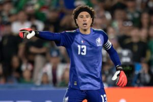 Guillermo Ochoa es convocado a su sexto Mundial, igualando a Messi y Cristiano Ronaldo