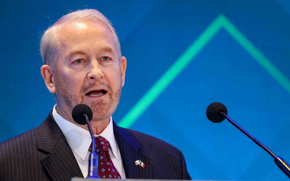Sheinbaum pide al embajador de EE.UU. no intervenir en política interna mexicana