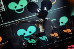 Deadmau5 ofrecerá concierto gratuito en el Monumento a la Revolución por el rally Gumball 3000