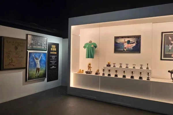 Llega a la CDMX la exposición ‘Legends’ con homenaje a Hugo Sánchez