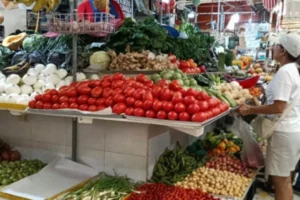 Inflación en México baja a 3.55% anual en primera quincena de junio, pero servicios turísticos suben