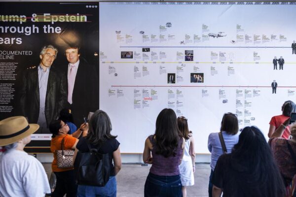 Juez federal ordena al DOJ revelar contenido censurado en archivos del caso Epstein