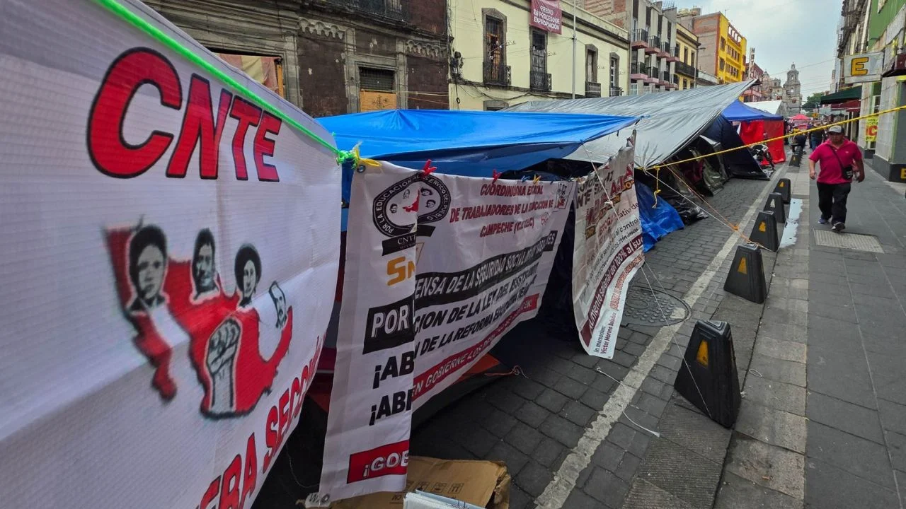 CNTE acuerda fortalecer huelga nacional y exige derogación de Ley del Issste