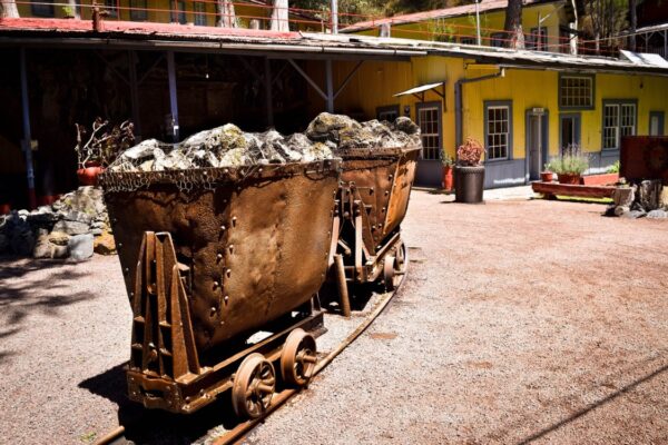 Mineros de Peñasquito reciben utilidades históricas de hasta 1.5 millones de pesos