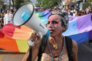 CDMX registra múltiples movilizaciones por la XLVIII Marcha del Orgullo LGBTQ+