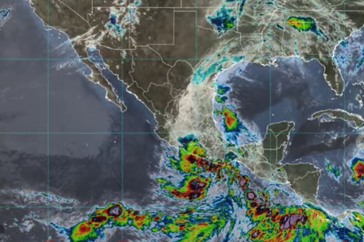 Se forma la Depresión Tropical Dos-E frente a Guerrero; activan Plan Marina