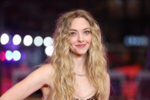 Amanda Seyfried contrata guardaespaldas tras amenazas por comentarios sobre Charlie Kirk