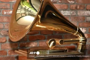 Grammy anuncia cinco nuevas categorías y amplía reglas para artista revelación