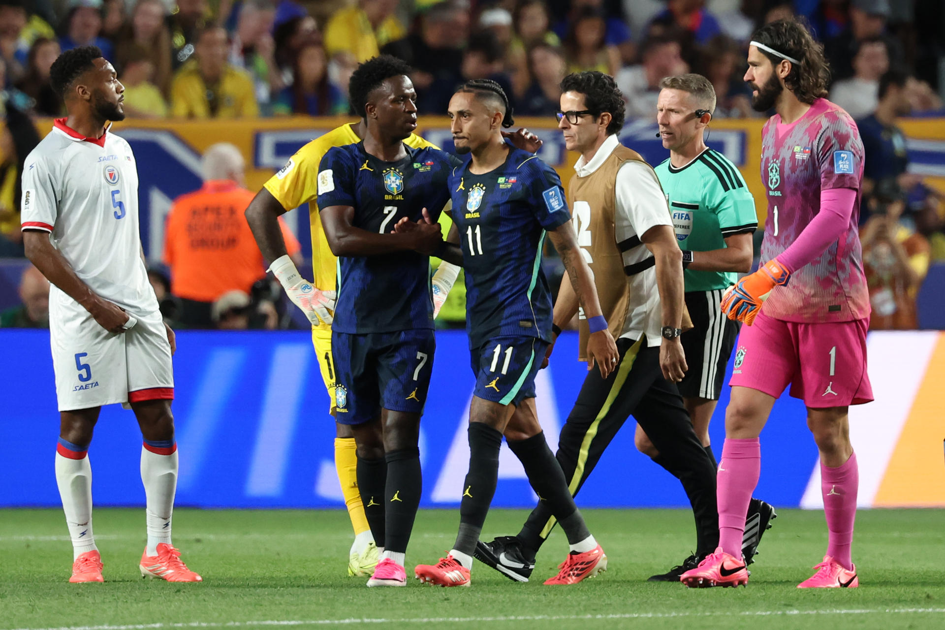 Raphinha sufre lesión muscular y es baja con Brasil para el partido contra Escocia