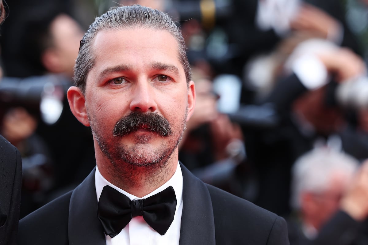 Shia LaBeouf sentenciado a libertad condicional y rehabilitación tras declararse culpable de agresión