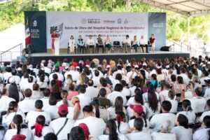 Sheinbaum y Robledo colocan primera piedra de nuevo hospital del IMSS en Manzanillo