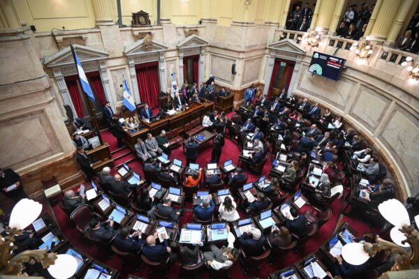 Senado argentino aprueba designación de jueza vetada por el presidente Milei