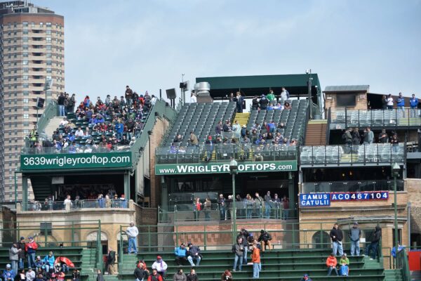 Los ‘palcos pirata’ de Wrigley Field: la excepción de los Cubs en la MLB