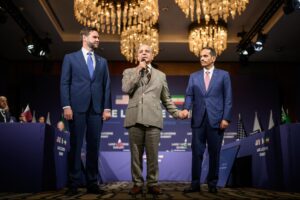 Negociaciones entre EE.UU. e Irán en Suiza continúan pese a amenazas de Trump