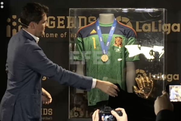 Desaparece camiseta de Iker Casillas del Mundial 2010 del Museo Legends en Madrid