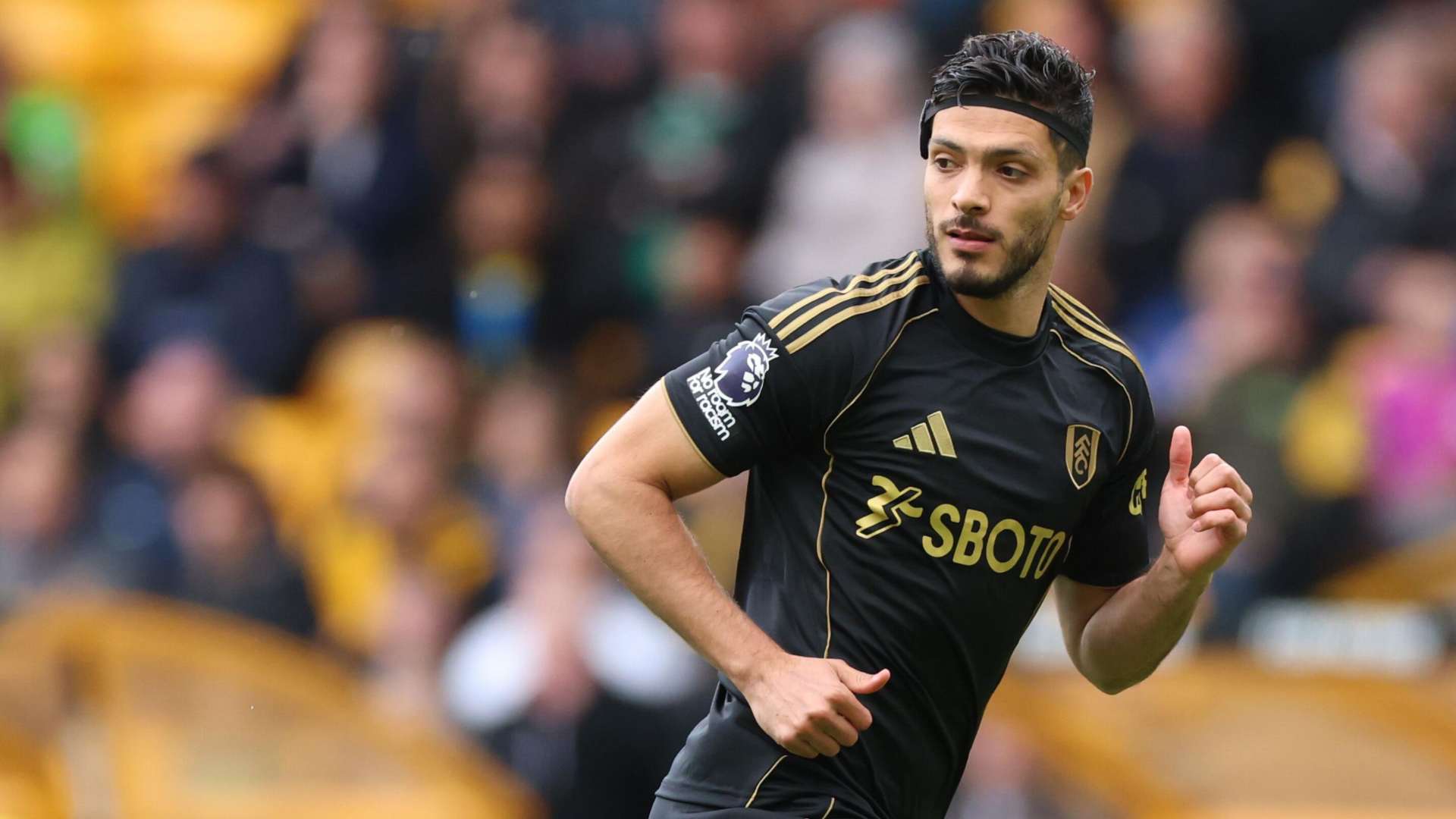 Raúl Jiménez firma contrato y regresa al Wolverhampton Wanderers