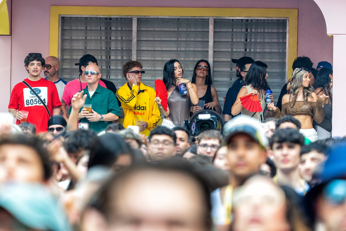 Debate por mayor diversidad en la selección de asistentes para la Casita en concierto de Bad Bunny en Madrid