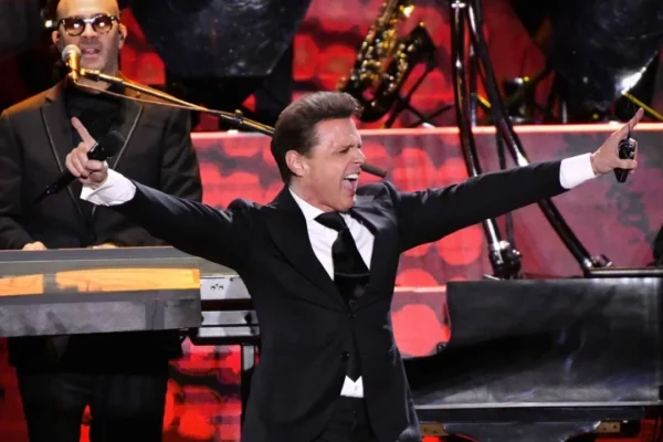 Reportan hospitalización de Luis Miguel en Nueva York tras cirugía cardíaca