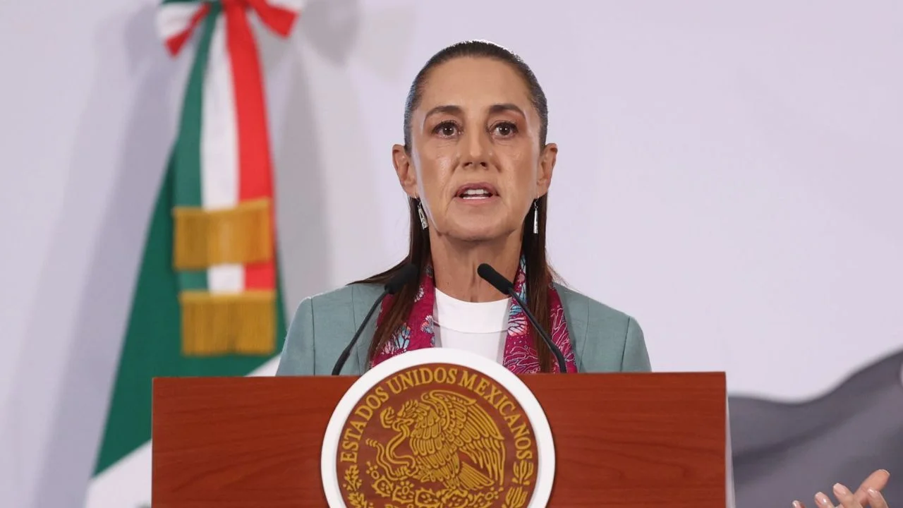 Sheinbaum entrega boletos del Mundial en San Luis Potosí y evalúa reunión con el Rey de España