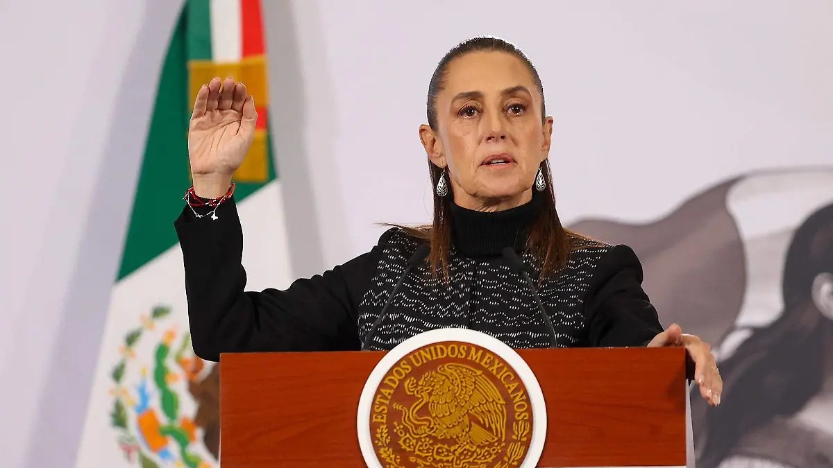 Sheinbaum reconoce a Puebla por modelo de maquinaria propia para fortalecer la obra pública