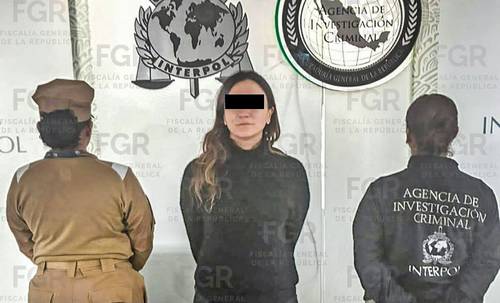 Suspenden audiencia inicial de Gilda Lozoya; jueza ordena su resguardo en la FGR