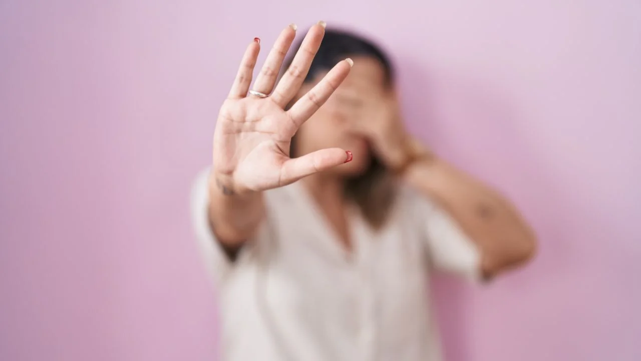 Presenta diputado de Morena iniciativa para reforzar atención a mujeres violentadas en CDMX