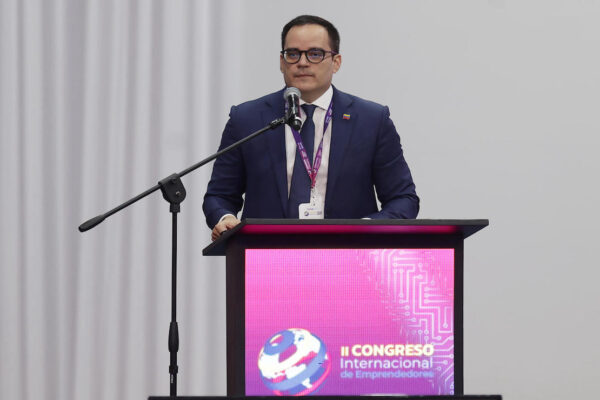 Venezuela mantiene reestructuración de deuda externa pese a impacto de terremotos