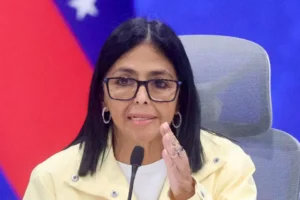 Gobierno de Trump solicita inmunidad judicial para Delcy Rodríguez en demanda en Florida