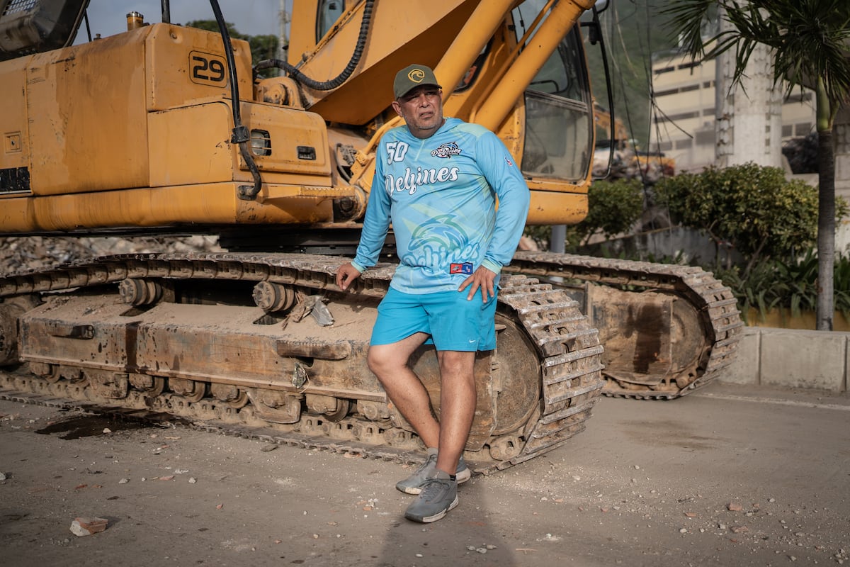 Exbeisbolista Eliezer Alfonzo financia operativos privados de búsqueda tras terremotos en La Guaira