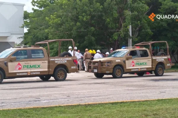 Pemex realiza simulacro de fuga de combustible en Xcanatún, Yucatán
