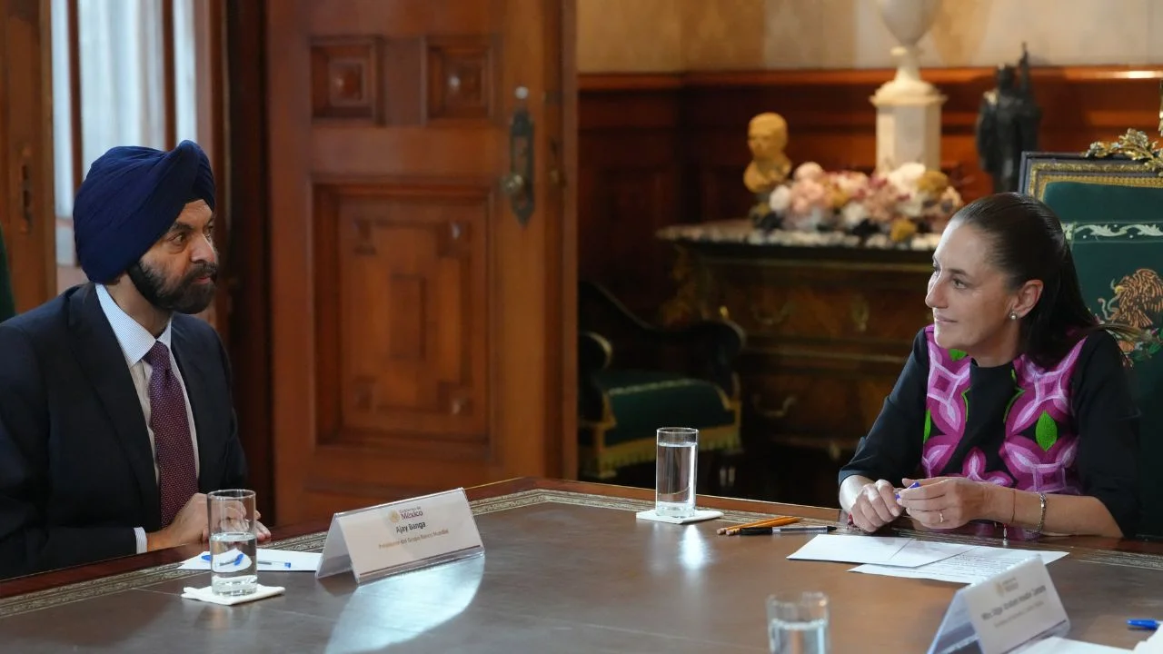 Sheinbaum recibe a presidente del Banco Mundial; expresan interés en el Plan México