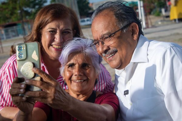 Andrés Mijes llama a construir un gobierno cercano a la gente en Nuevo León