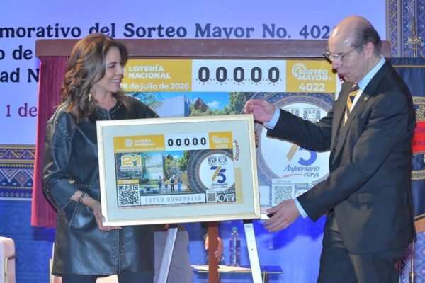 Lotería Nacional presenta billete conmemorativo por 75 aniversario de la FCPyS de la UNAM