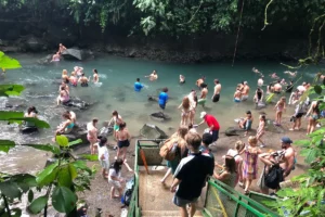 Catarata La Fortuna: un modelo de turismo comunitario reconocido mundialmente
