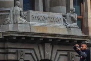 Banxico mantiene tasa en 6.50% ante incertidumbre por inflación en servicios